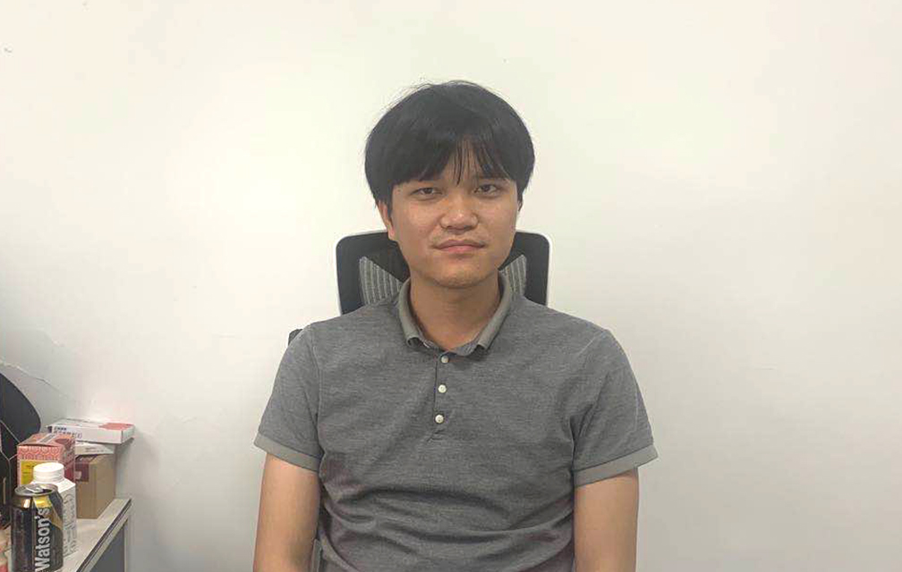 李.jpg